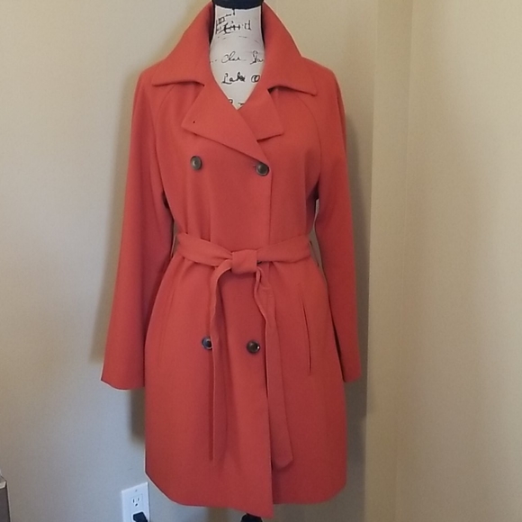 Trenchcoat - Picture 1 of 5